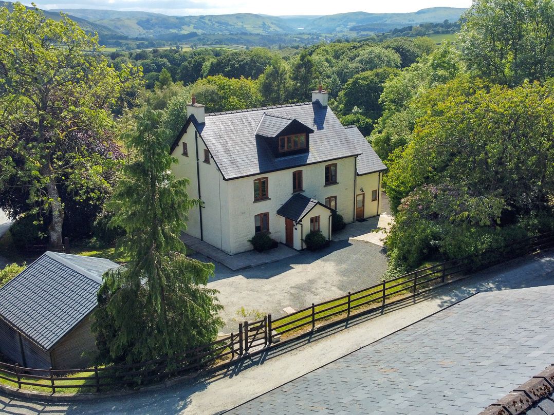 Oakwood House