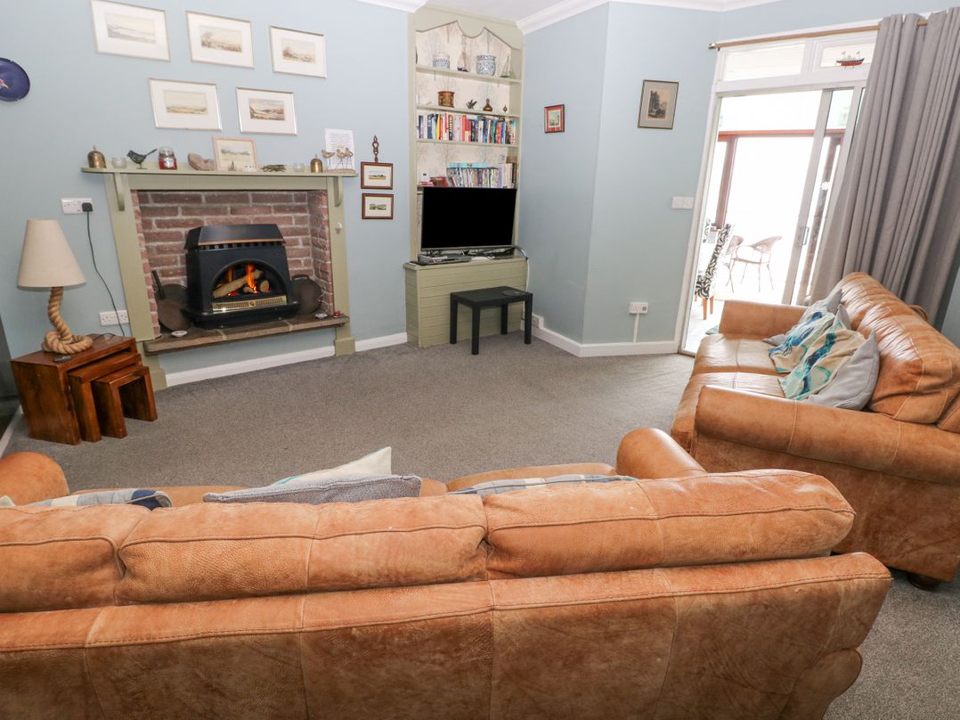Apartment 4