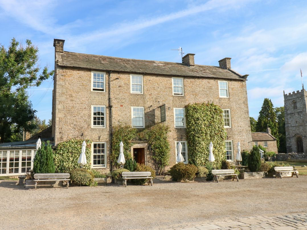 2 The Coach House
