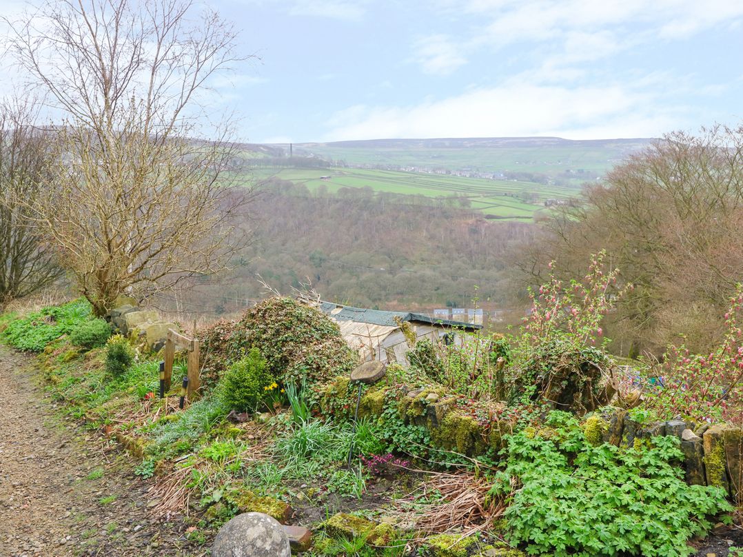 Cobble Cottage In Hebden Bridge, West Yorkshire | Cottages & Lodges