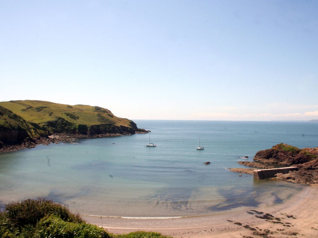 4 Coastguards Cottage