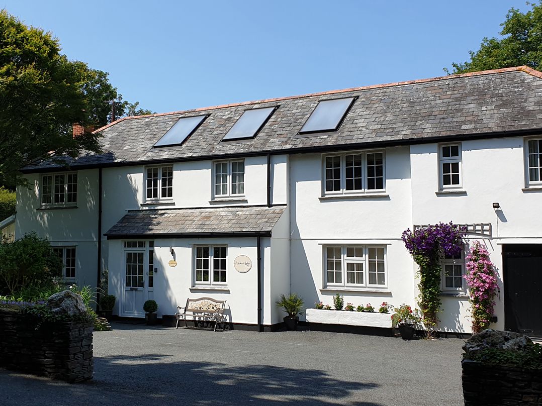 Orchard Lodge