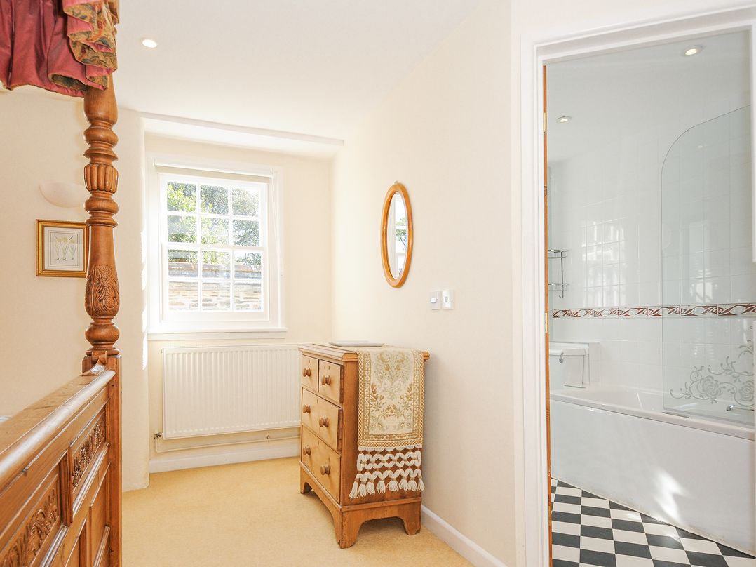 Grooms Cottage