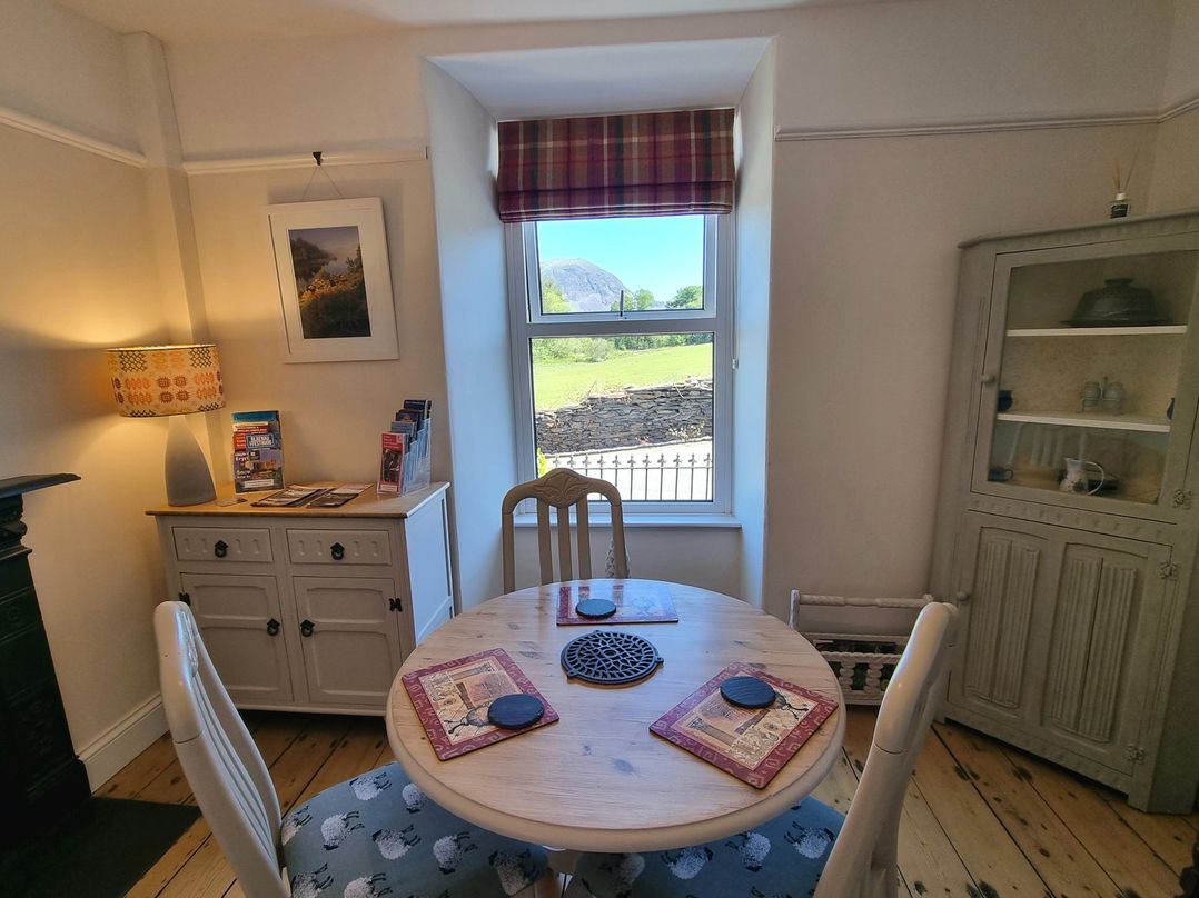 Moelwyn View Cottage