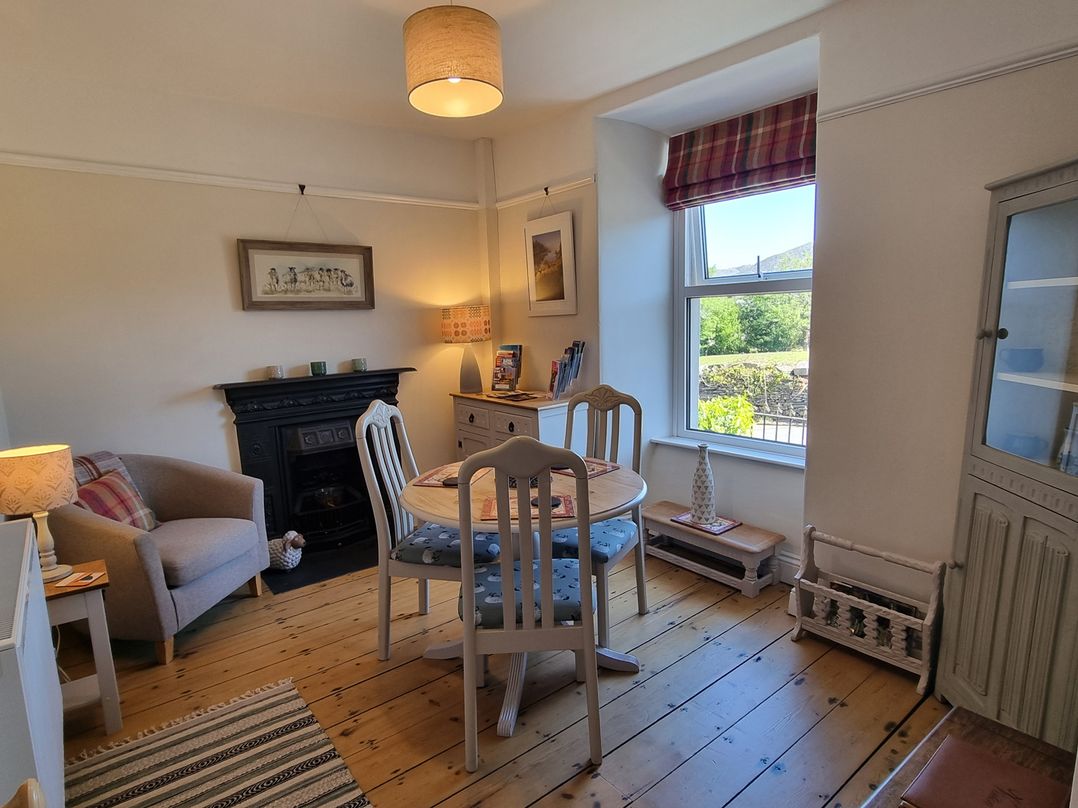 Moelwyn View Cottage