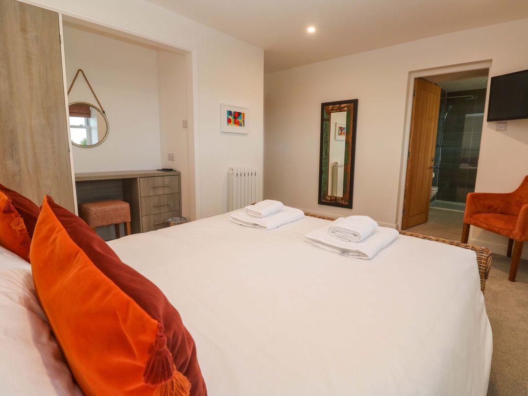 Silvermine House