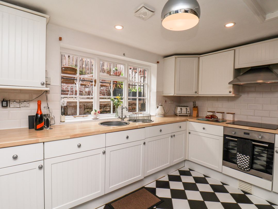 Midships Cottage