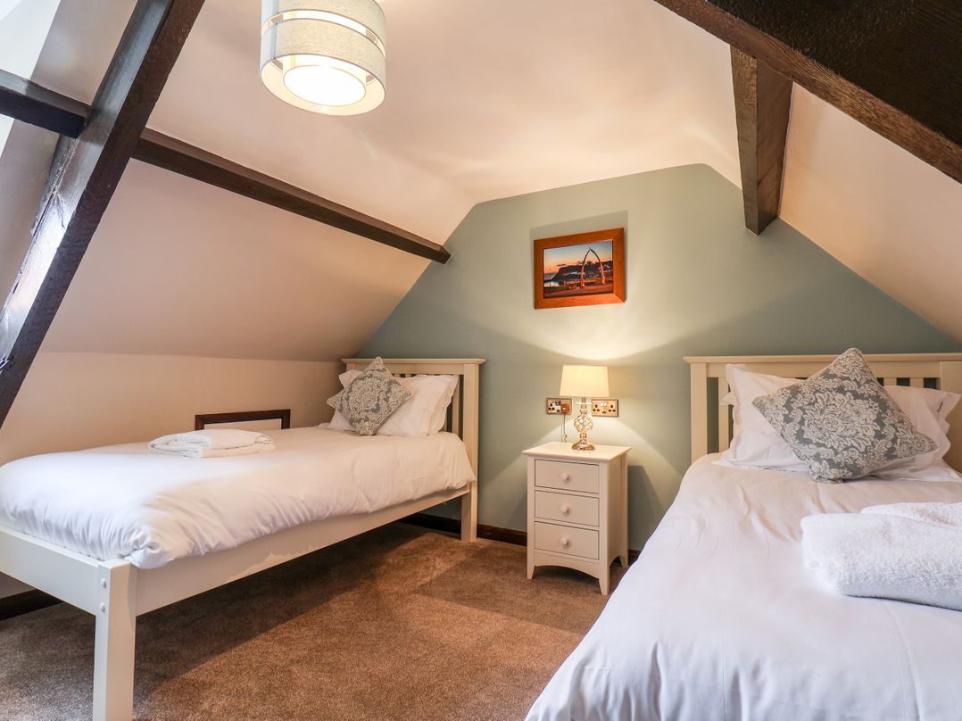 Midships Cottage