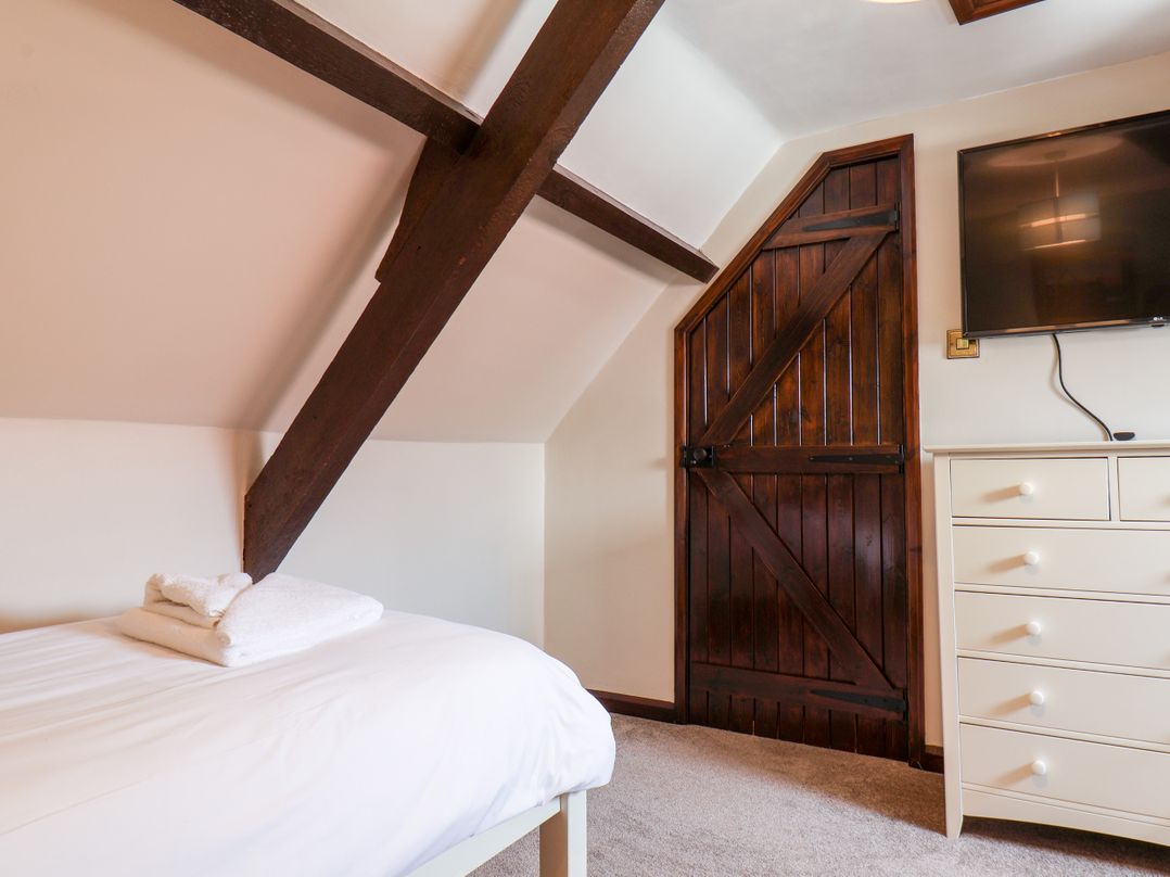 Midships Cottage