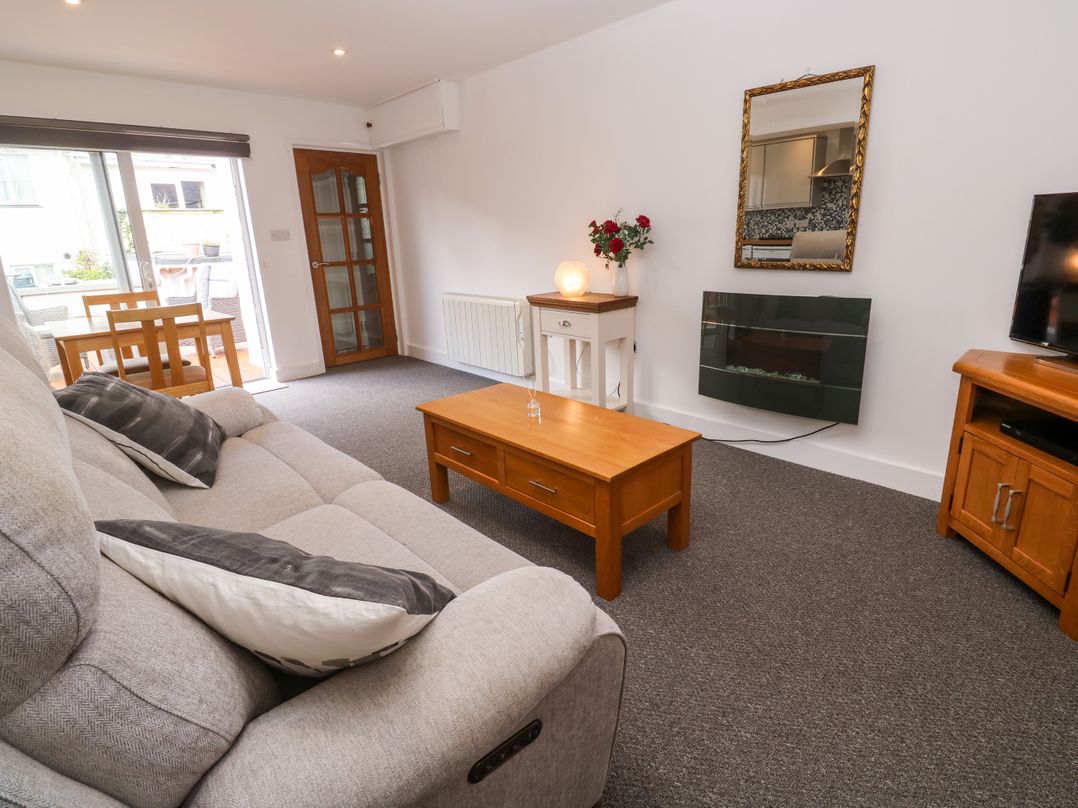 Flat 1