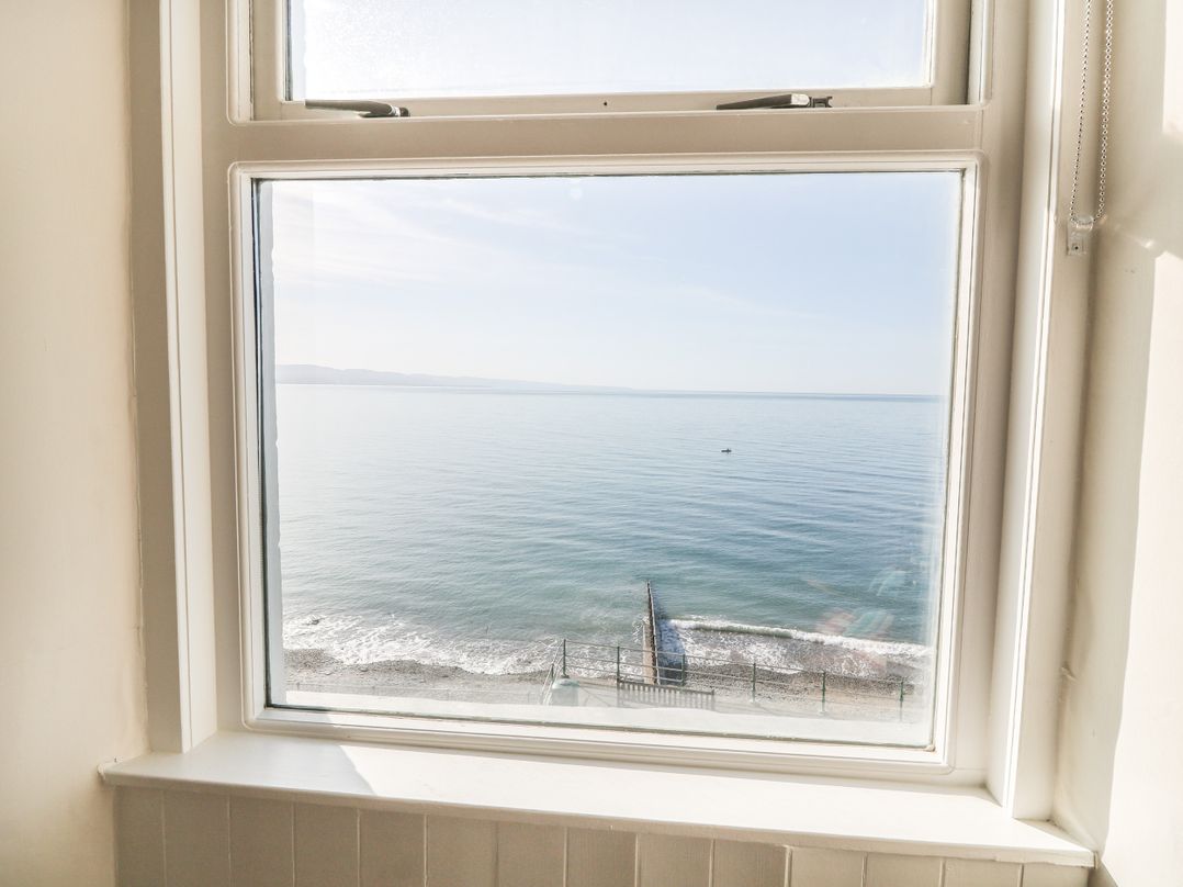 11 Marine Terrace