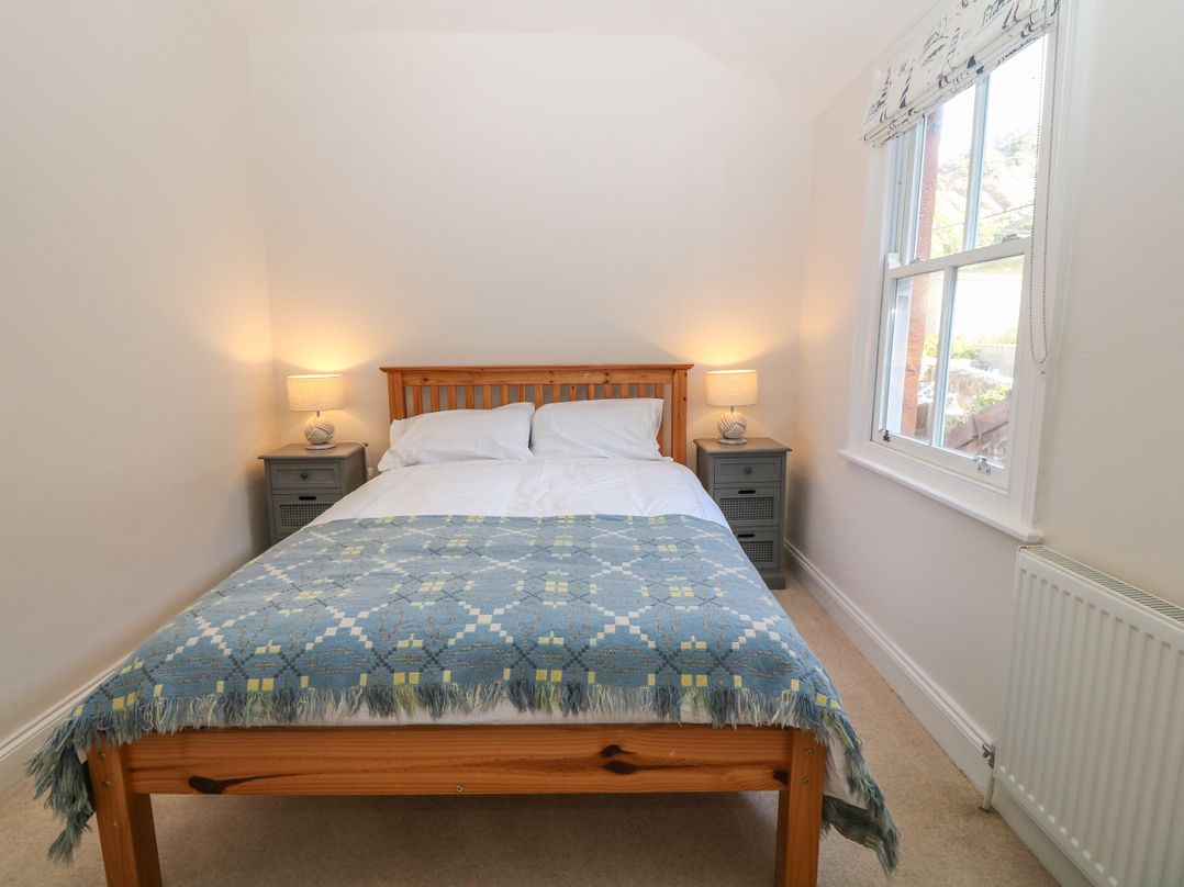 11 Marine Terrace