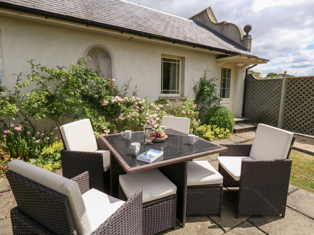 Mappowder Cottage