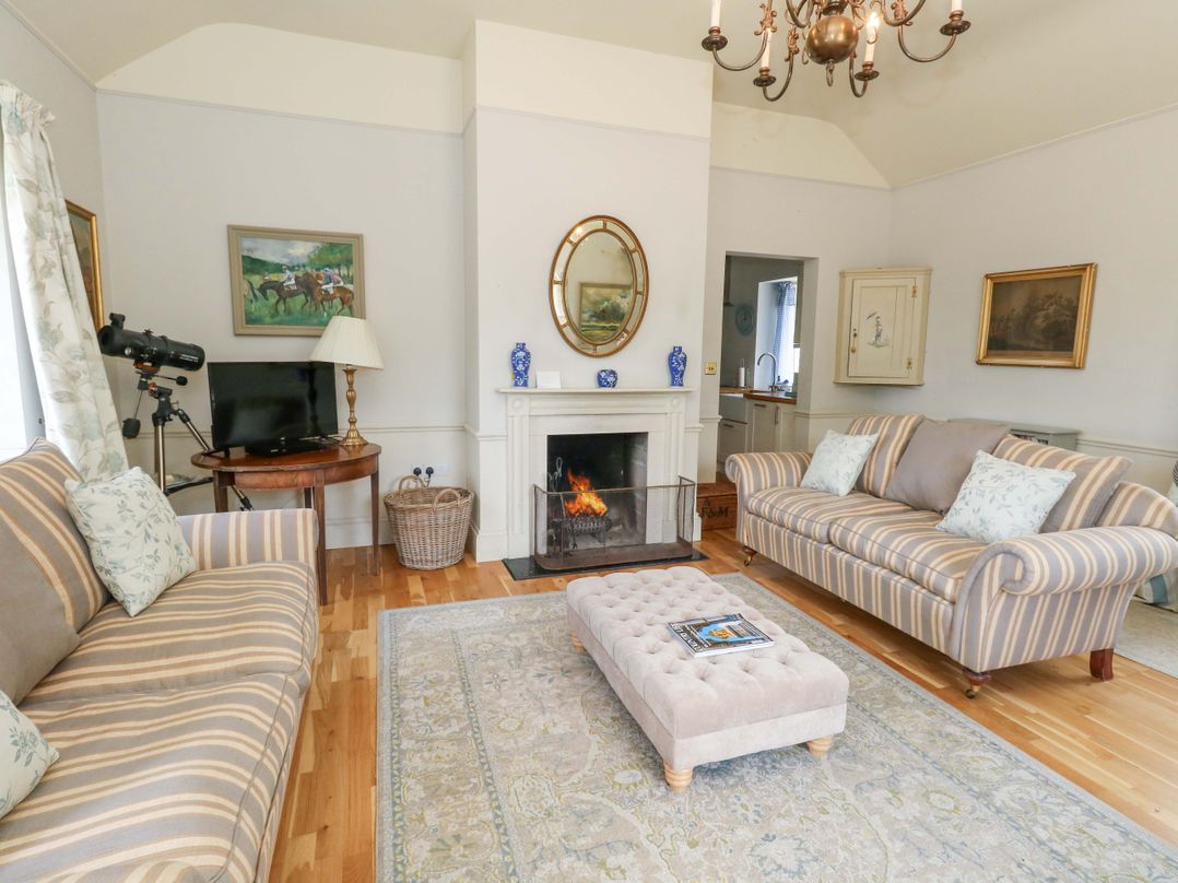 Mappowder Cottage