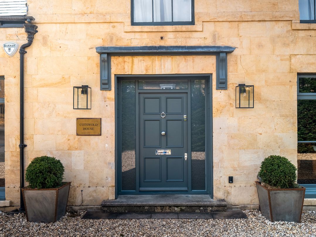 Cotswold House