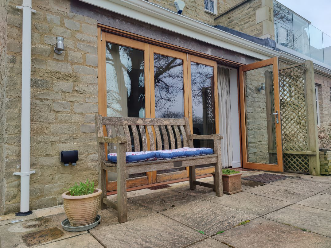5 Burford Mews