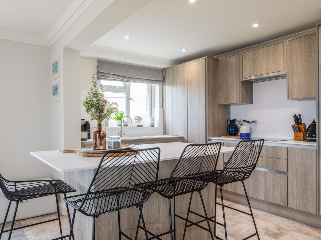 10 Thurlestone Rock