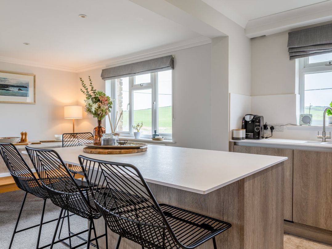 10 Thurlestone Rock