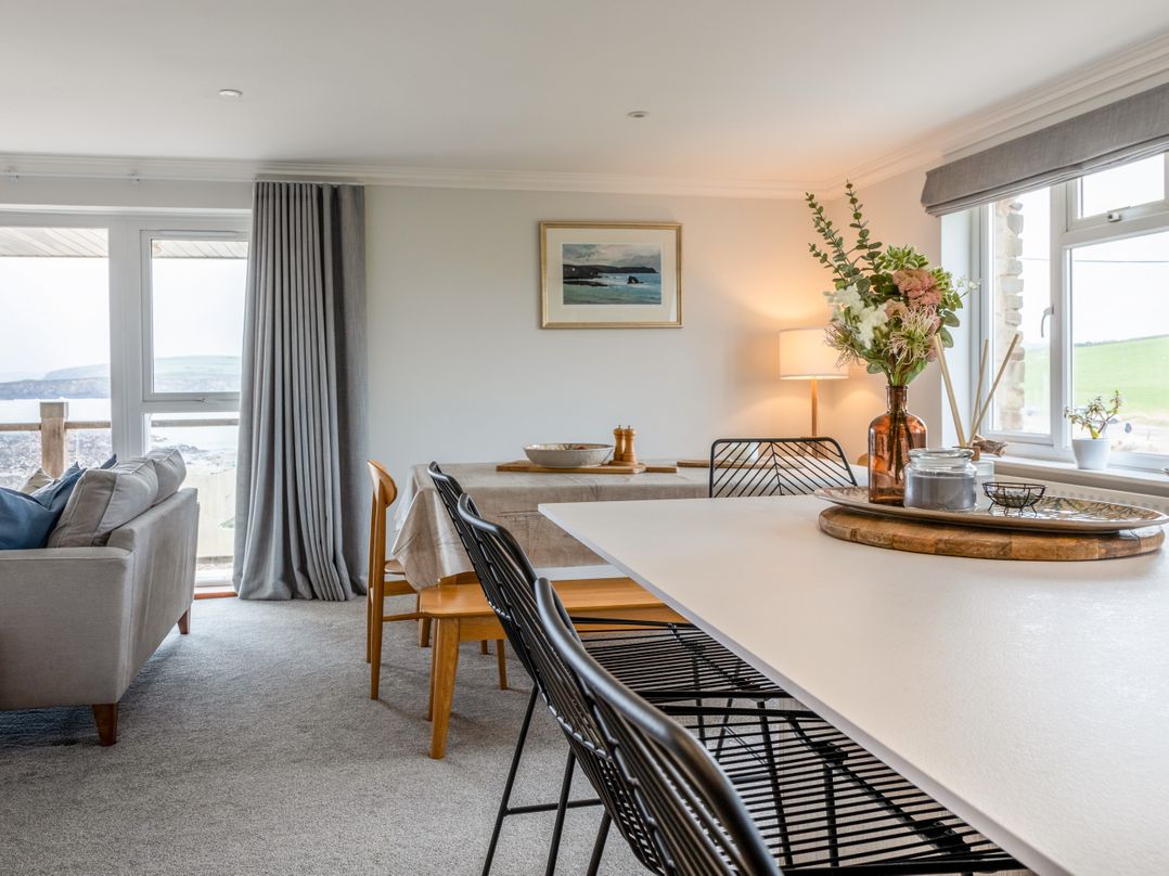 10 Thurlestone Rock