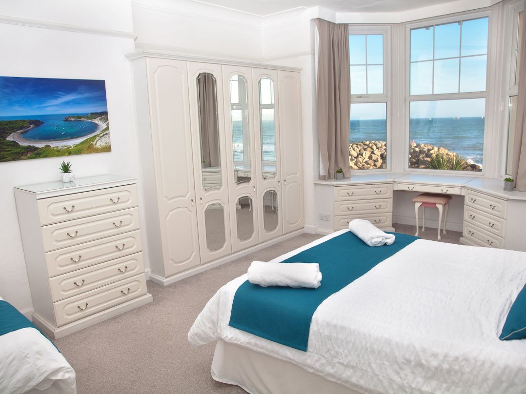Weymouth Bay Apartment B