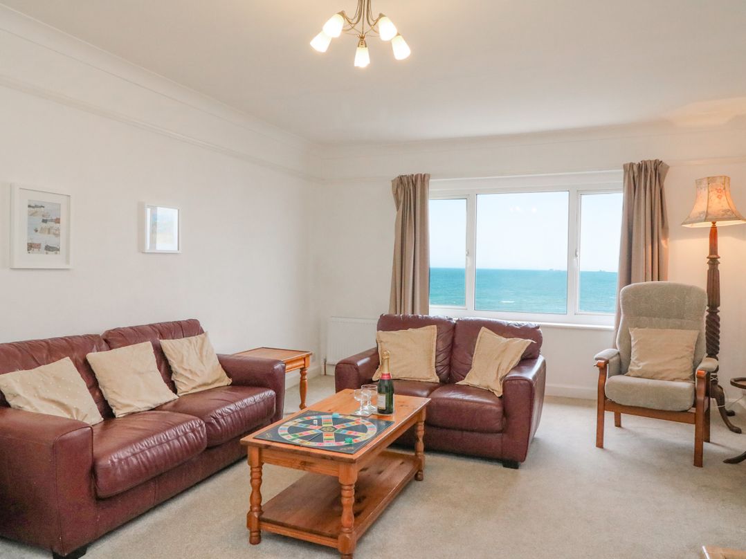 Weymouth Bay Apartment C