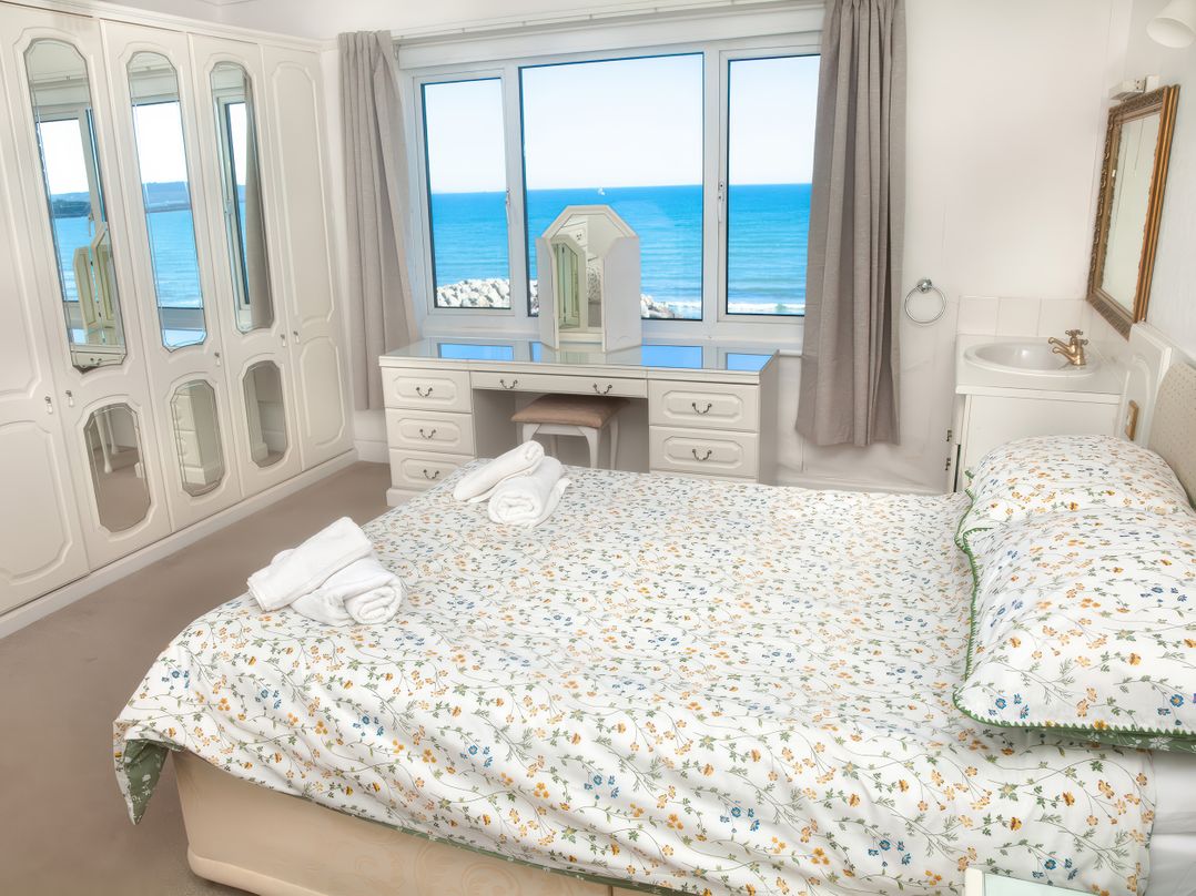 Weymouth Bay Apartment C