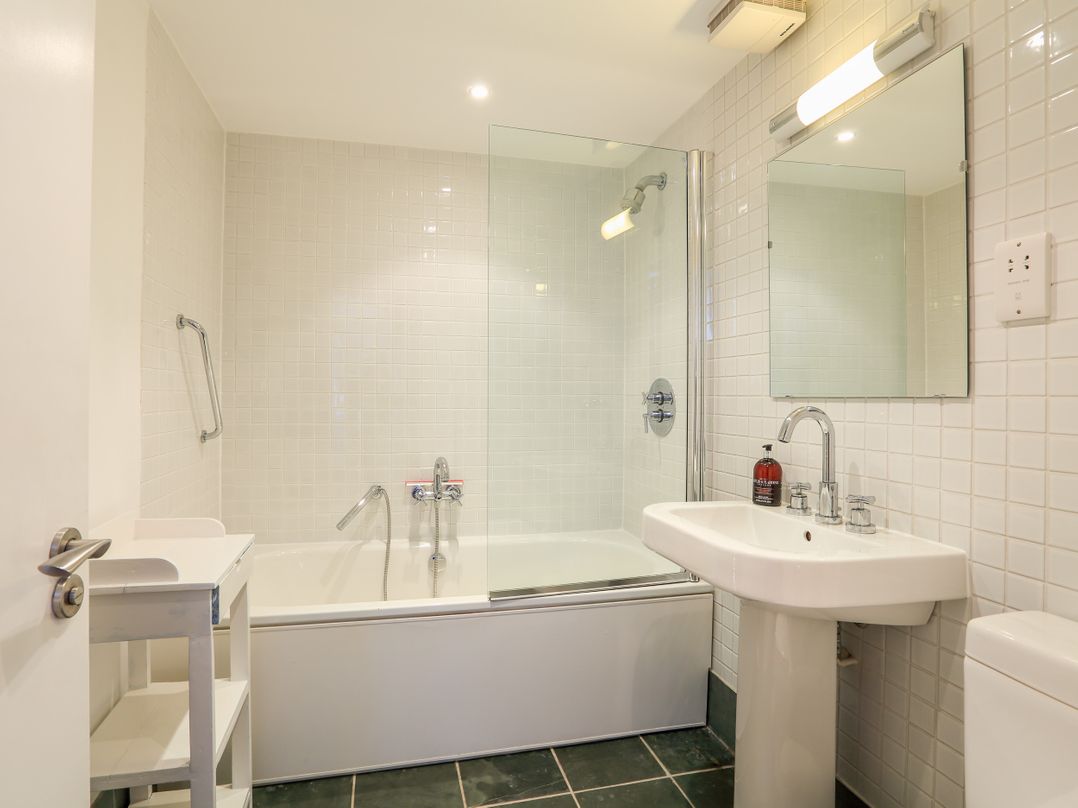 15 Combehaven