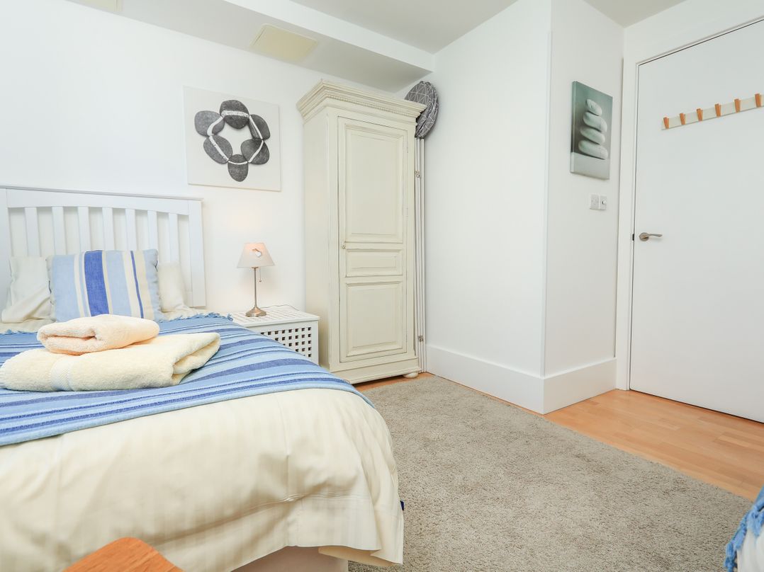 15 Combehaven