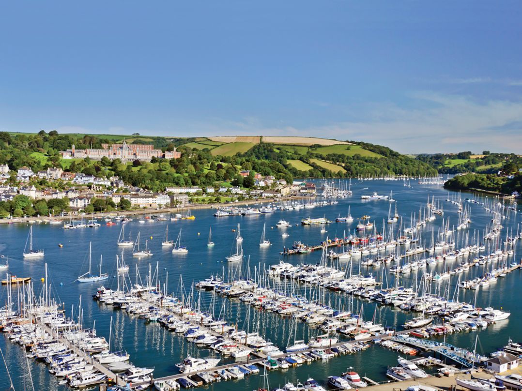 44 Dart Marina