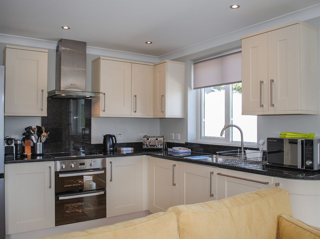 4 West Park Mews