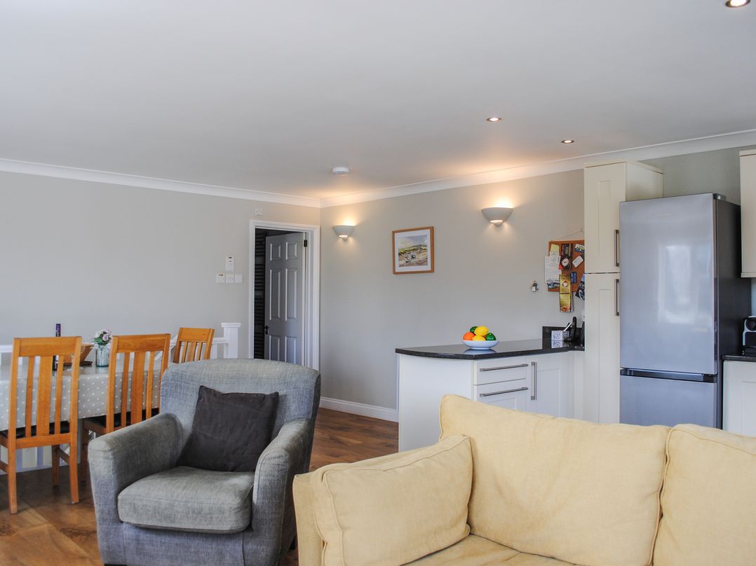 4 West Park Mews