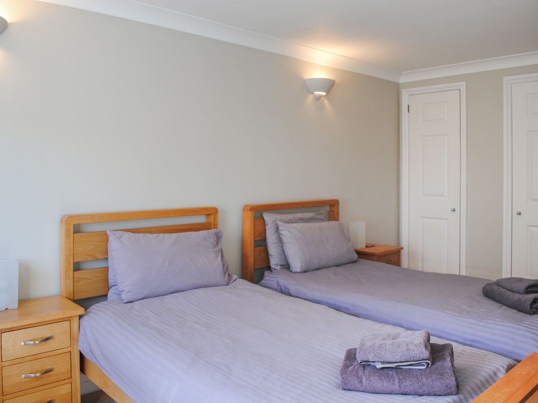 4 West Park Mews
