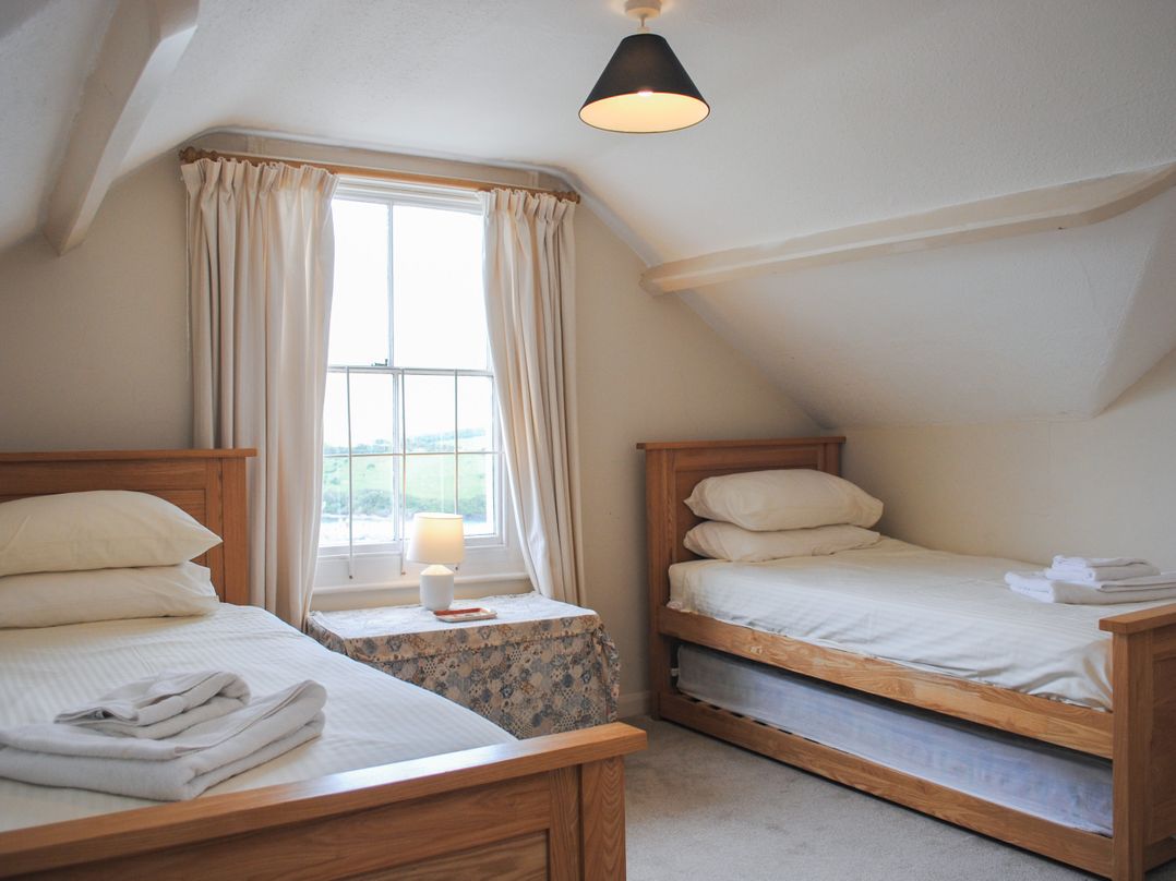 7 Glenthorne House