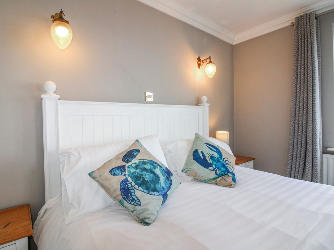 7 Thurlestone Rock