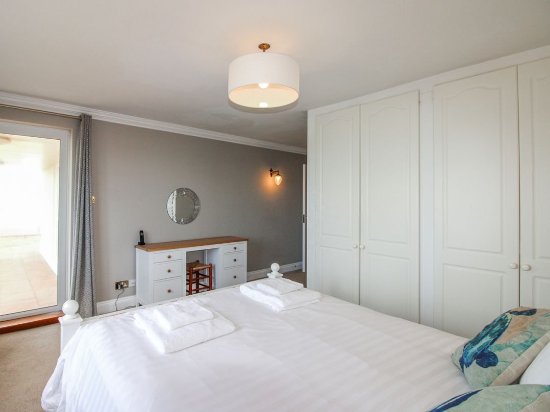 7 Thurlestone Rock