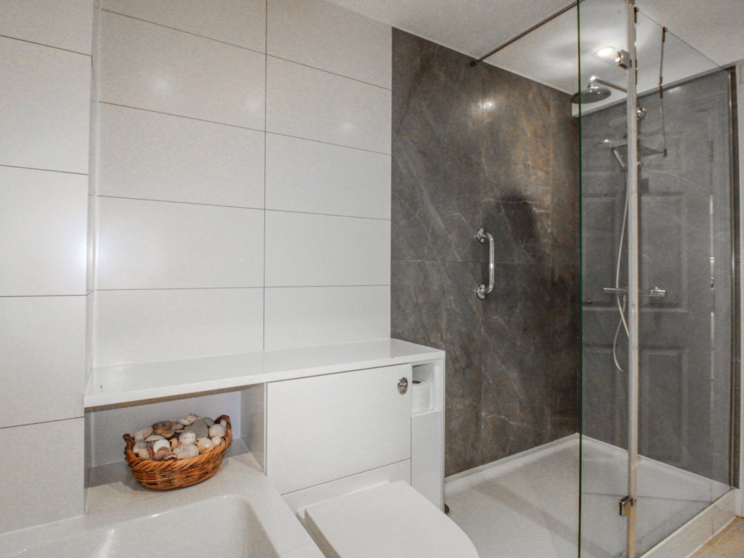 7 Thurlestone Rock