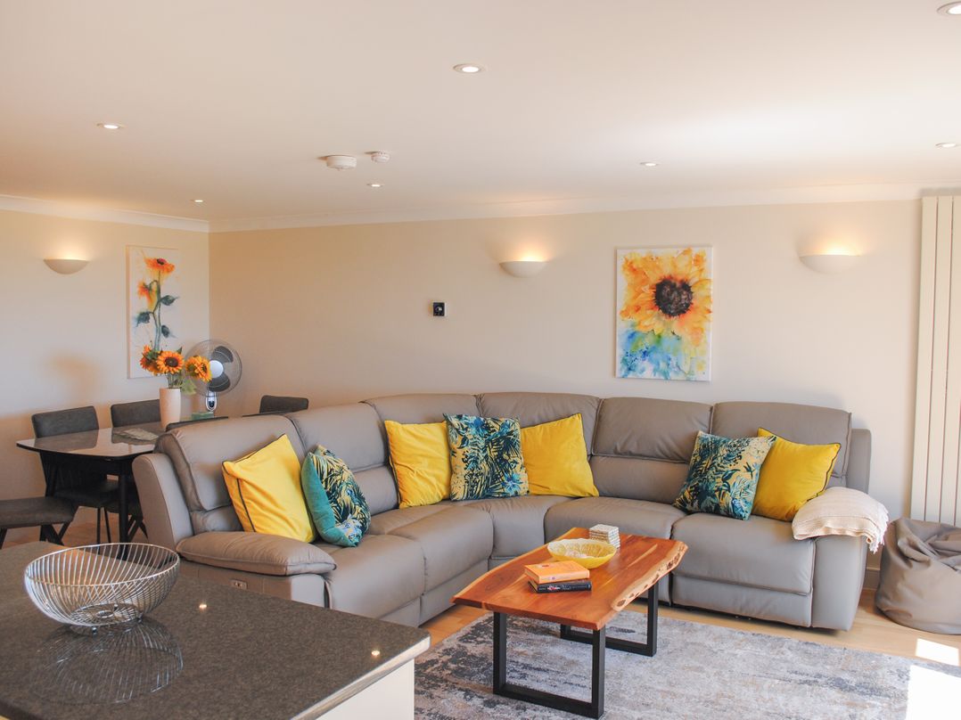 8 Thurlestone Beach