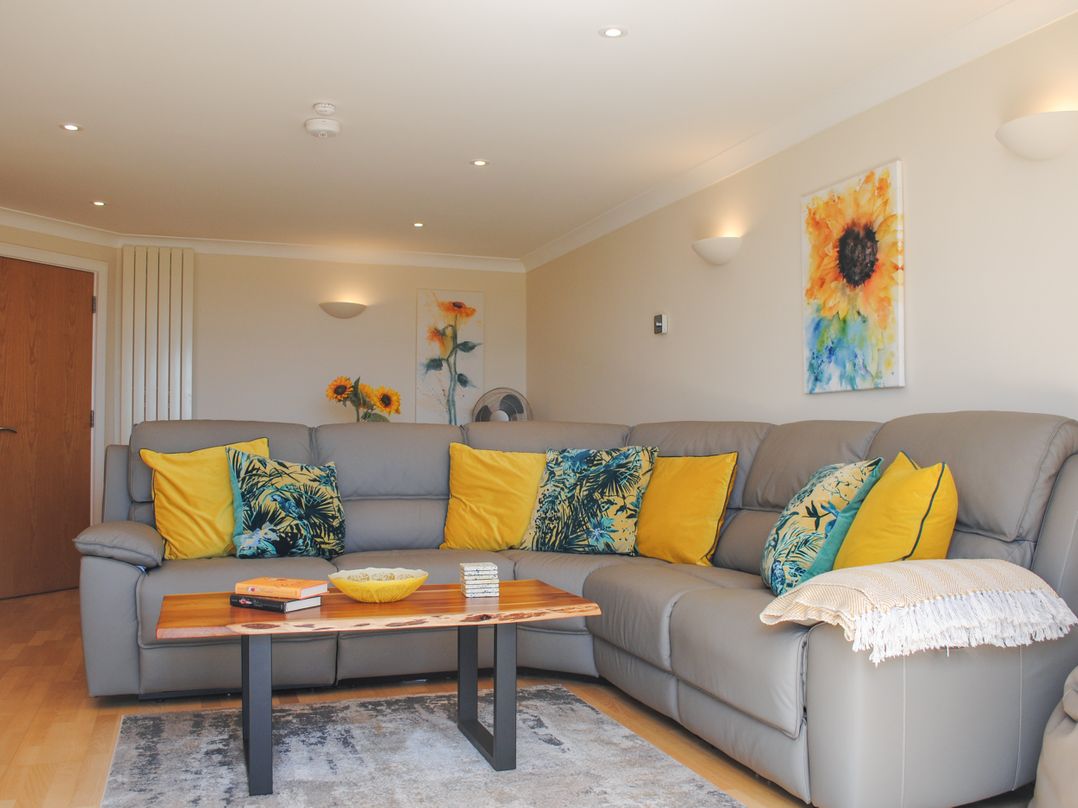 8 Thurlestone Beach