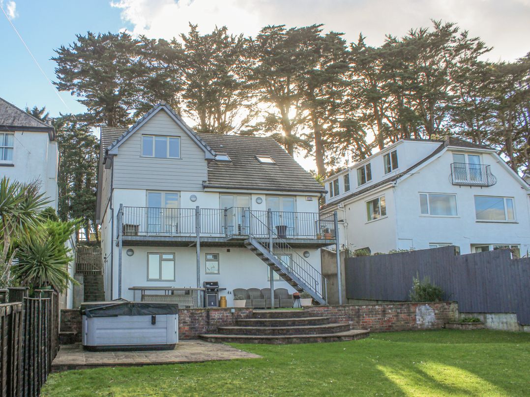 Raleigh House