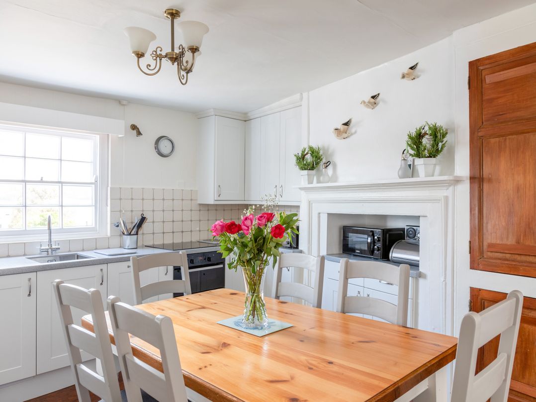 Spinnaker Cottage