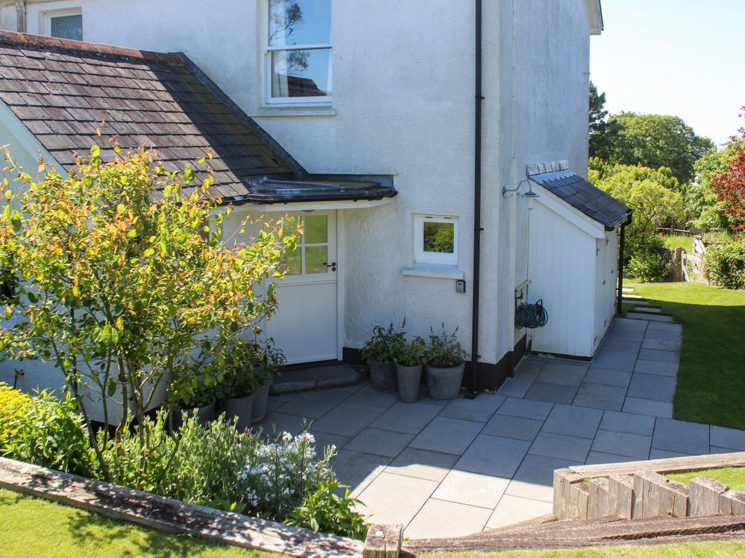 Warren Cottage