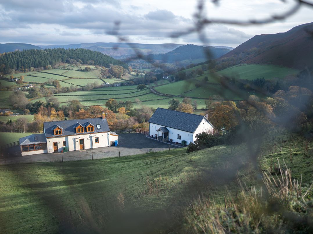 Tyn Llwyn Barn