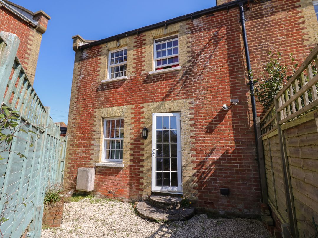 7 Coastguard Cottages