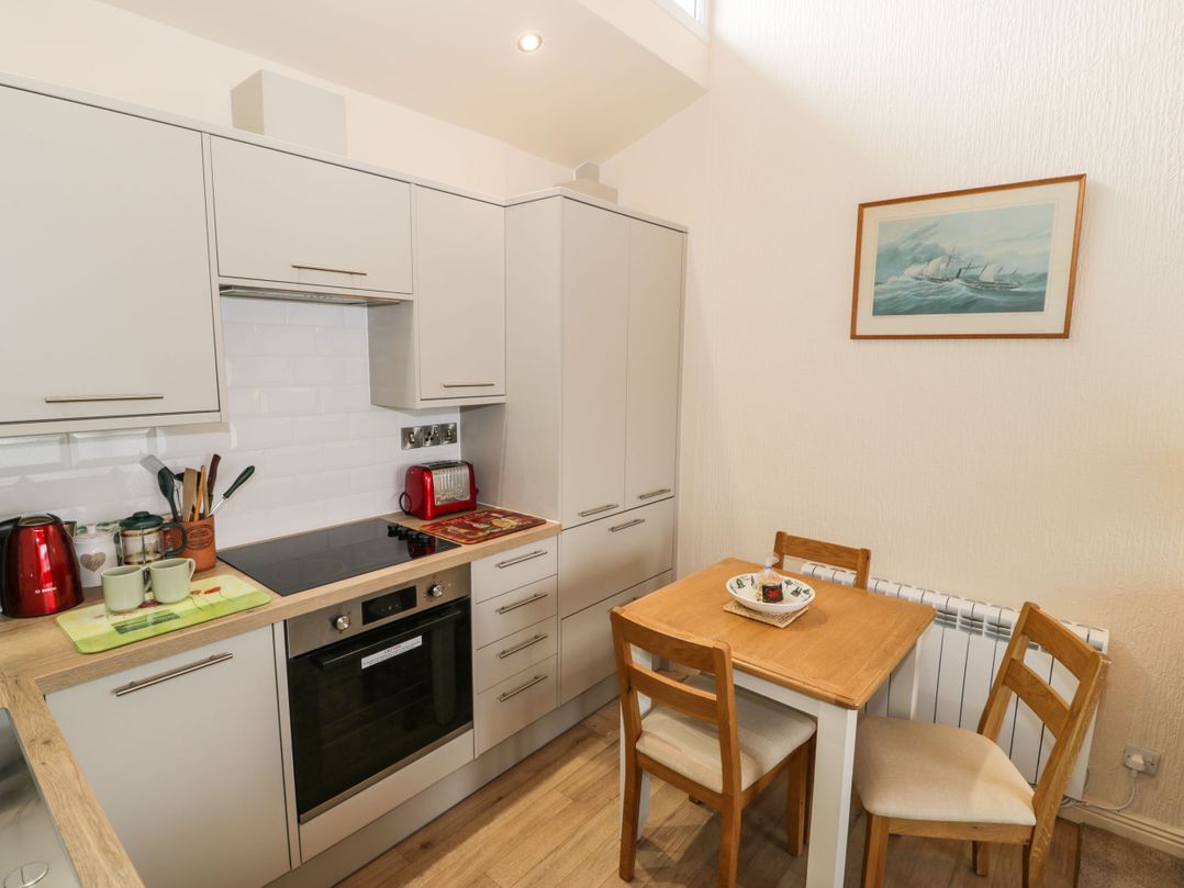 1 South Snowdon Wharf