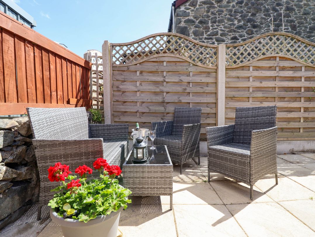 6 Smithfield Lane