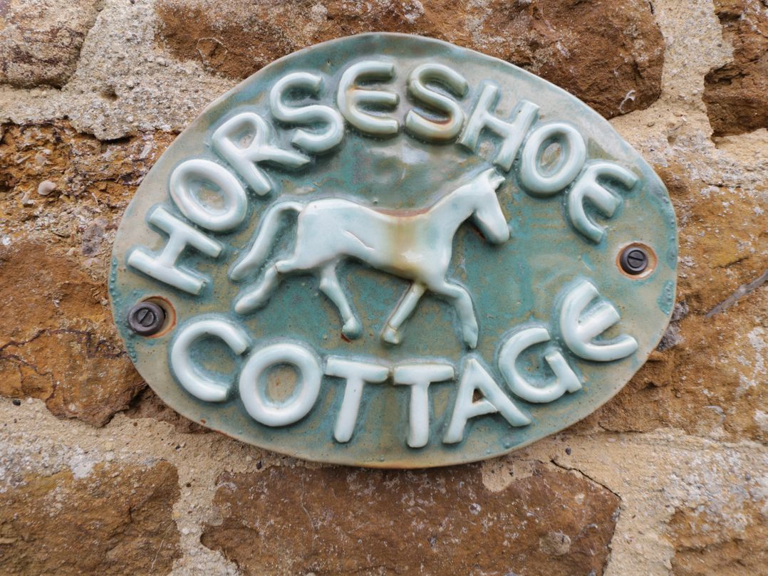 Horseshoe Cottage