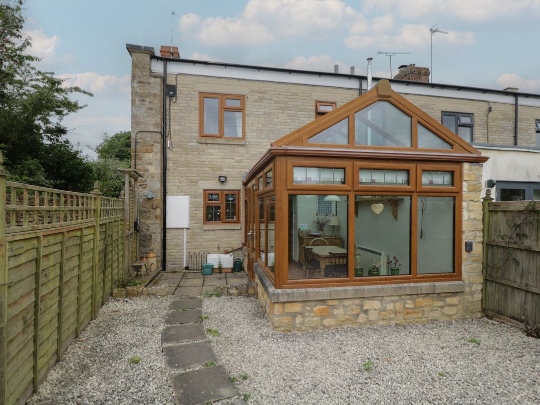 Horseshoe Cottage