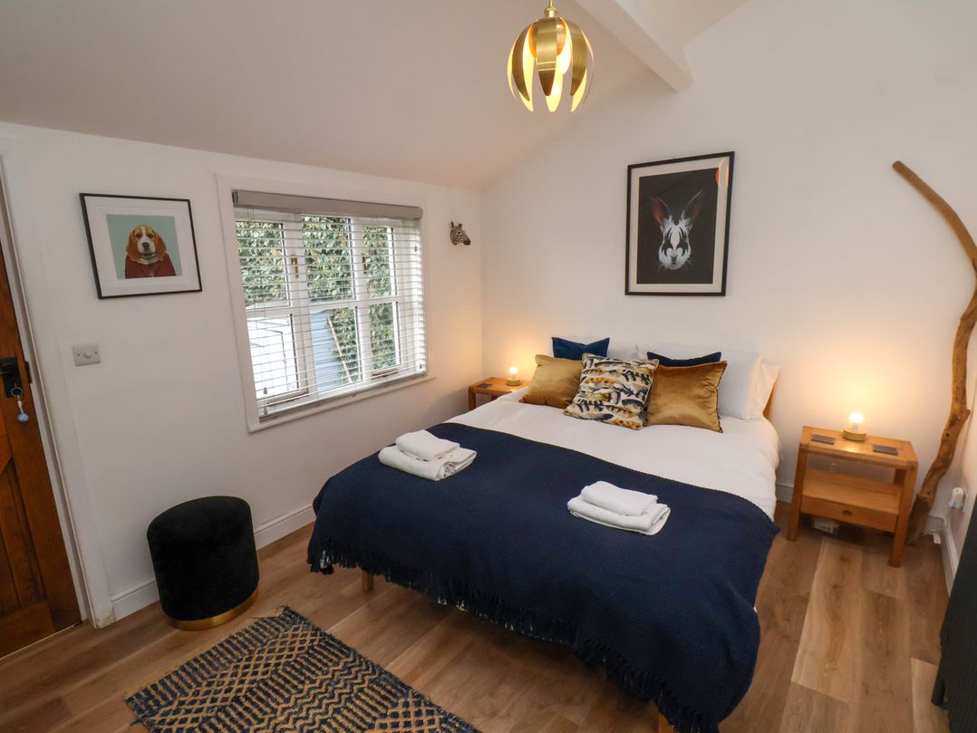 Sunshine Cottage
