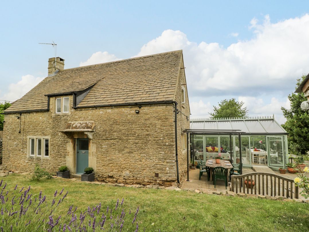9 Velley Hill