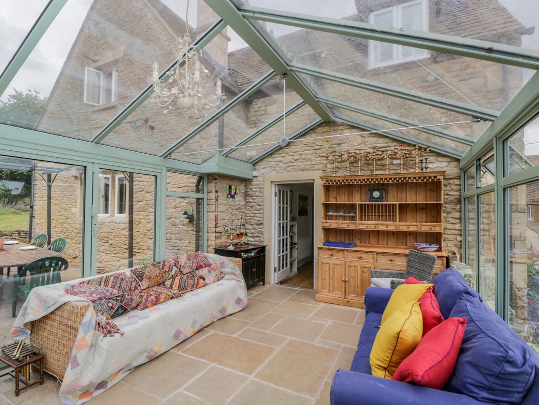 9 Velley Hill